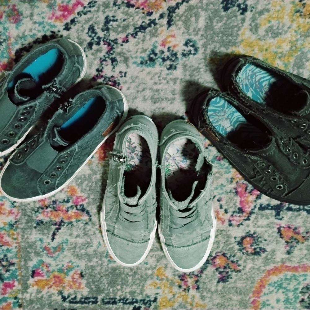 Blowfish Lot Of 3 Pairs Sneakers